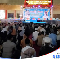Kapolres Loteng Gelar Tabligh Akbar Datangkan Dai Kondang Ustadz M. Nur Maulana
