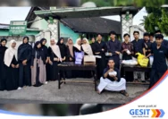 Santri MA NW Dasan Lian Gelar Aksi Bagi Takjil dan Buka Puasa Bersama